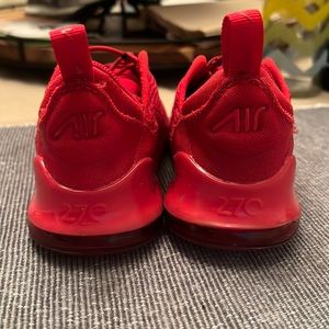 I am selling Toddlers university red size 10c